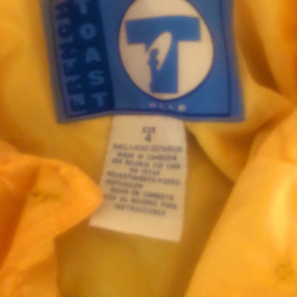 Child’s raincoat - Picture 3 of 9